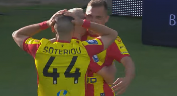 Korona Kielce wiceliderem PKO BP Ekstraklasy. Ekipa Jacka Zielińskiego rozbiła rywala i przerwała mu dobrą passę (VIDEO)